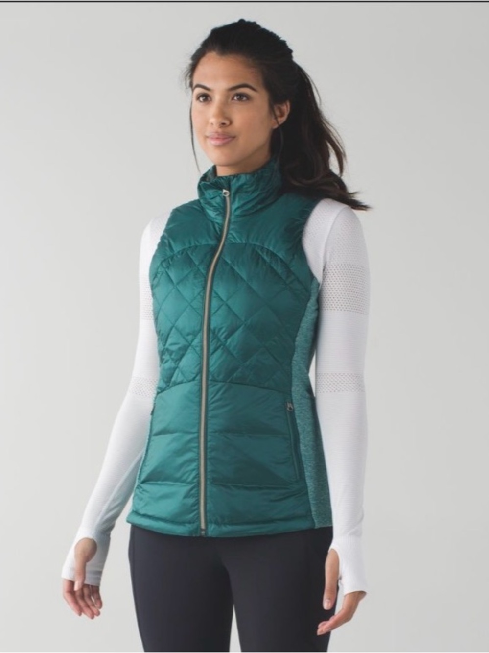 Vintage 2015 Lululemon sz 8 Down For a Run vest Forage Teal athleisure layering